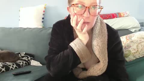 Snapshot of chelseasentra1 chatting on December 19, 7:18 pm Chelsea online show from December 19, 7:18 pm