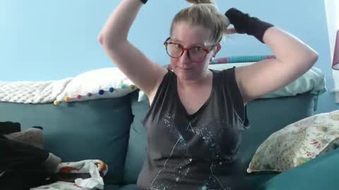 Snapshot of chelseasentra1 chatting on February 20, 5:29 pm Chelsea online show from February 20, 5:29 pm