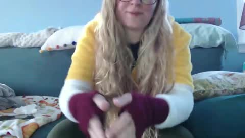 Snapshot of chelseasentra1 chatting on February 21, 8:49 pm Chelsea online show from February 21, 8:49 pm