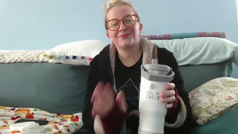 Snapshot of chelseasentra1 chatting on March 4, 5:24 pm Chelsea online show from March 4, 5:24 pm