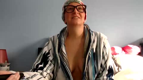 Snapshot of chelseasentra1 chatting on November 3, 2:07 pm Chelsea online show from November 3, 2:07 pm