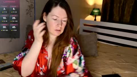 Snapshot of chelsey_rayne chatting on June 1, 9:16 pm Instagram faroffland online show from June 1, 9:16 pm
