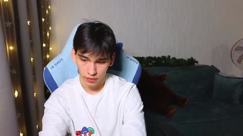 Snapshot of chem1ko chatting on January 31, 4:17 pm LUCASRYANPVT IS OPEN online show from January 31, 4:17 pm