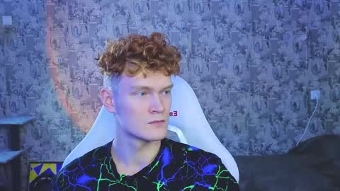 Snapshot of chem1ko chatting on February 19, 9:28 am LUCASRYANPVT IS OPEN online show from February 19, 9:28 am