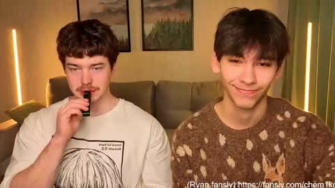 Snapshot of chem1ko chatting on October 10, 6:01 am LUCASRYANPVT IS OPEN online show from October 10, 6:01 am