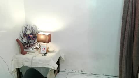 Snapshot of chennybbgirl chatting on November 20, 1:06 am chenny online show from November 20, 1:06 am