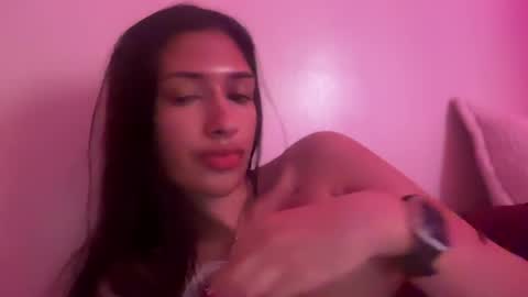 Snapshot of cherliecarmen chatting on December 30, 9:29 pm cherliecarmen online show from December 30, 9:29 pm