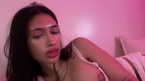 Snapshot of cherliecarmen chatting on January 12, 9:08 pm cherliecarmen online show from January 12, 9:08 pm