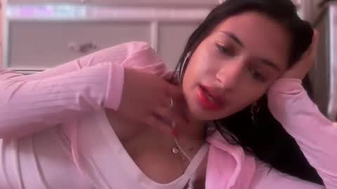 Snapshot of cherliecarmen chatting on January 27, 7:35 pm cherliecarmen online show from January 27, 7:35 pm