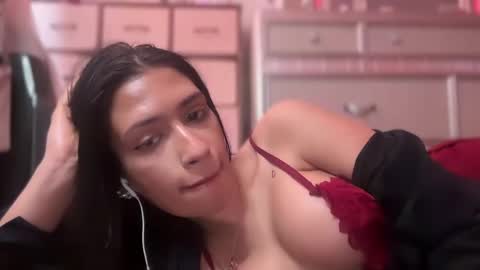 Snapshot of cherliecarmen chatting on February 20, 6:02 pm cherliecarmen online show from February 20, 6:02 pm