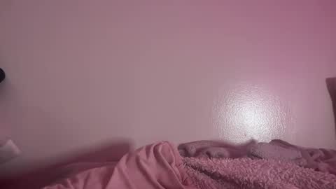 Snapshot of cherliecarmen chatting on February 26, 1:43 am cherliecarmen online show from February 26, 1:43 am