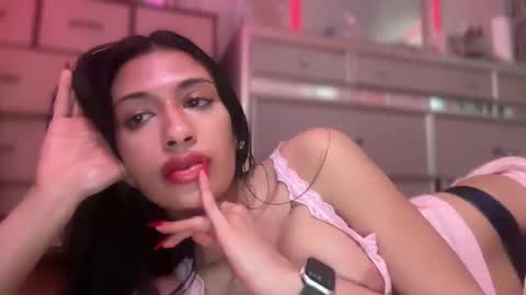 Snapshot of cherliecarmen chatting on March 6, 3:24 am cherliecarmen online show from March 6, 3:24 am