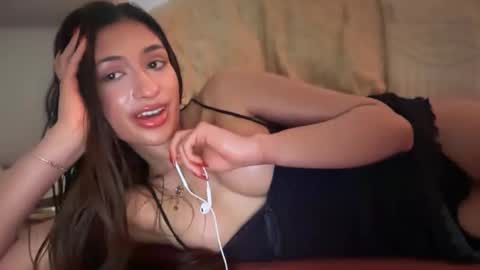 Snapshot of cherliecarmen chatting on September 25, 4:05 am cherliecarmen online show from September 25, 4:05 am