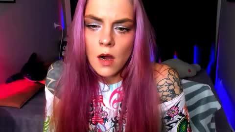 Sherry online show from March 1, 9:06 pm