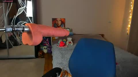 Emily online show from April 22, 6:20 pm