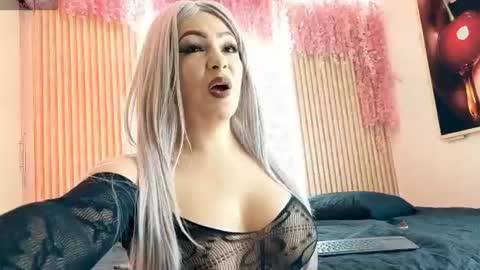 Snapshot of cherry_blossom_miss chatting on June 24, 7:02 pm cherry_blossom_miss online show from June 24, 7:02 pm