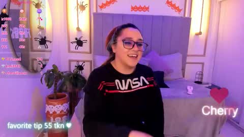 Snapshot of cherry_blushh chatting on October 11, 8:51 pm cherry_blushh online show from October 11, 8:51 pm