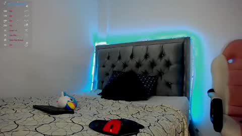 Snapshot of cherry_bony chatting on January 14, 7:06 am Cherry Bony online show from January 14, 7:06 am