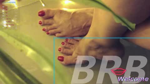 Snapshot of cherry_bony chatting on February 4, 10:32 am Cherry Bony online show from February 4, 10:32 am