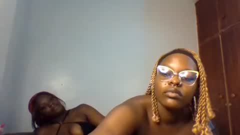 Fafa online show from March 28, 1:27 am