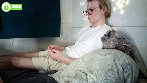 Regina and Mathew online show from December 21, 1:36 am