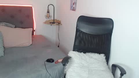 cherry_darck online show from March 4, 2:12 pm