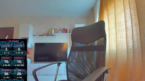 mayra online show from November 6, 8:59 am