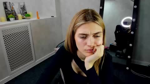 cherry_pr1ce online show from December 20, 10:27 am