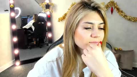 cherry_pr1ce online show from January 8, 3:29 am