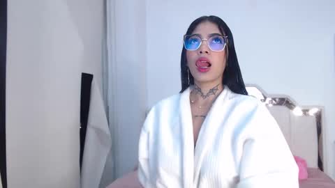 Sussan Cherry  online show from September 26, 4:05 am