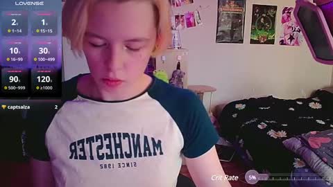 Snapshot of cherrybaby_0 chatting on December 6, 9:10 am cherrybaby_0 online show from December 6, 9:10 am