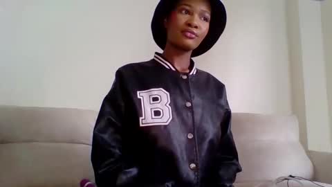 Cherryblossom2002 online show from February 13, 12:12 pm