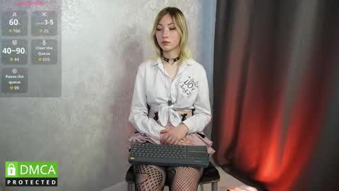 Snapshot of cherryblossomvibe chatting on June 4, 10:43 am Cherry online show from June 4, 10:43 am