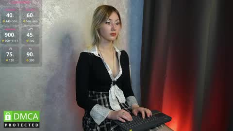 Snapshot of cherryblossomvibe chatting on June 6, 5:56 am Cherry online show from June 6, 5:56 am
