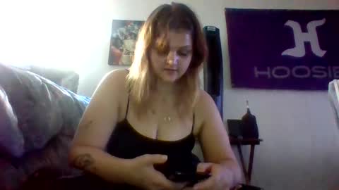 Snapshot of cherrybomb454 chatting on October 7, 6:38 pm cherrybomb454 online show from October 7, 6:38 pm