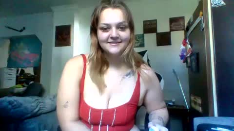 Snapshot of cherrybomb454 chatting on October 8, 7:44 pm cherrybomb454 online show from October 8, 7:44 pm