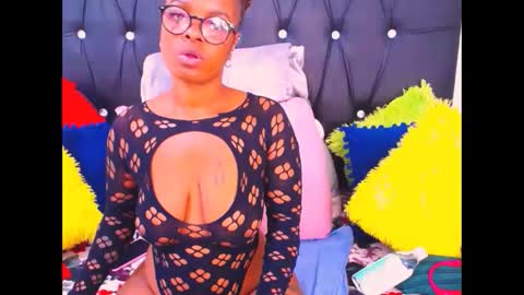 cherrybootyjoy online show from February 21, 8:59 am