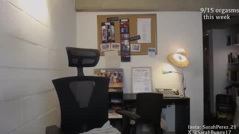 Sarah Prez online show from February 4, 7:18 am