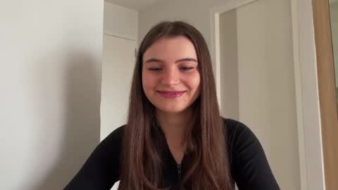 Snapshot of cherryelin chatting on December 14, 6:02 am Lina online show from December 14, 6:02 am