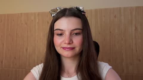 Snapshot of cherryelin chatting on February 3, 2:25 am Lina online show from February 3, 2:25 am