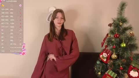 Loise online show from December 18, 5:19 pm