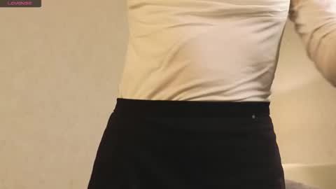 Loise online show from February 9, 5:17 pm