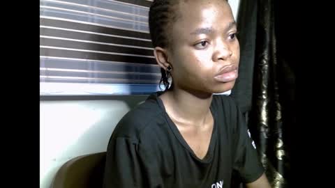 Snapshot of cherryxpussy chatting on March 4, 6:15 am cherryxpussy online show from March 4, 6:15 am