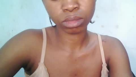 Snapshot of cherryxpussy chatting on June 9, 11:38 pm cherryxpussy online show from June 9, 11:38 pm