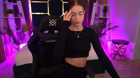 cherryylulu online show from September 30, 7:13 am