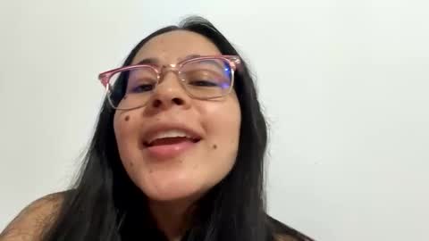 Snapshot of cheryl_bloom77 chatting on March 25, 3:34 am Cheryl online show from March 25, 3:34 am