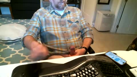 Snapshot of chesbayboy chatting on April 7, 6:30 pm chesbayboy online show from April 7, 6:30 pm
