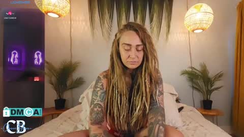 Snapshot of cheviblue chatting on March 3, 3:20 pm Chevi Blue online show from March 3, 3:20 pm