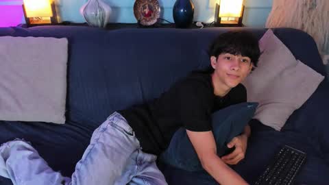 Cheys online show from March 17, 6:44 pm