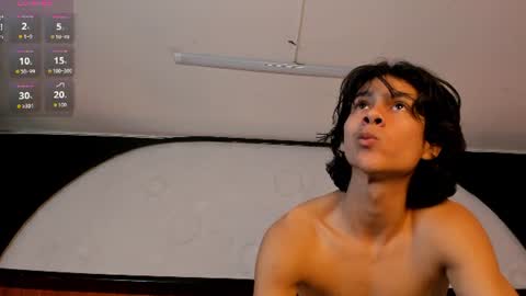 Snapshot of cheys_mast chatting on July 28, 12:59 pm Cheys online show from July 28, 12:59 pm